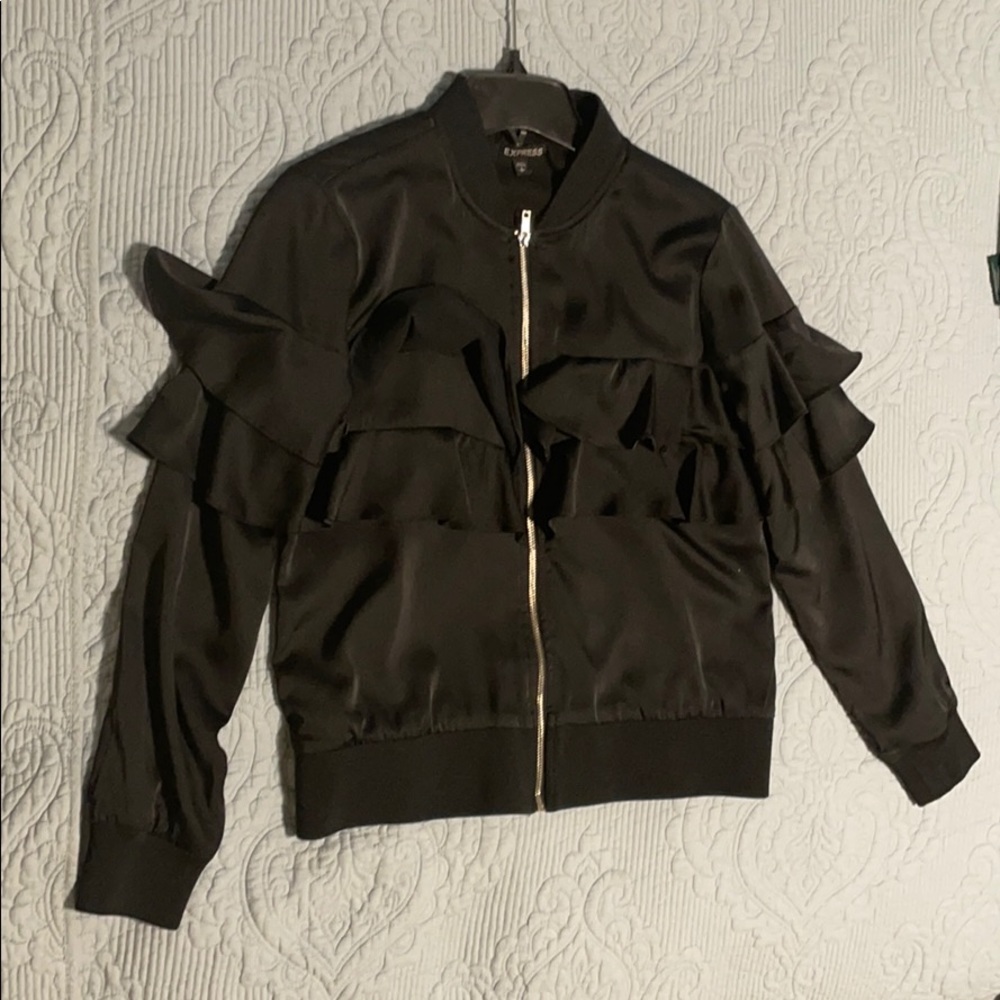 Black ruffle jacket with zipper